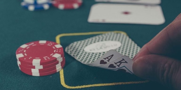 Poker99 kasino live dengan dealer profesional dan suasana real-time